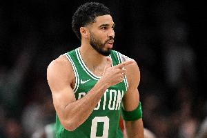 才28歲！塔圖姆季后賽生涯總得分超越保羅 上升至歷史第31位