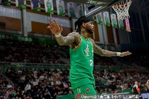 已經兩雙了！莫蘭德半場6中5高效拿下10分10板2助