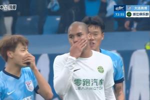 北青：中超捂嘴方式“問候”對手屢見不鮮，F(xiàn)IFA新規(guī)有助凈化環(huán)境