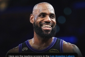 詹姆斯六場合計139分系列賽第一 第二到第四名都是火箭球員