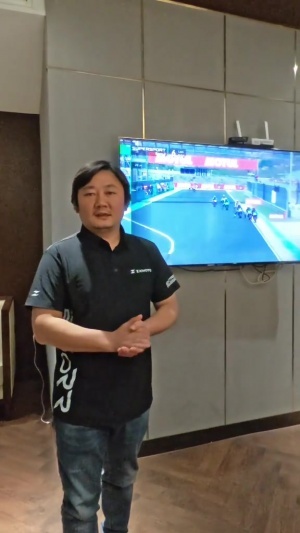 賽車故障退賽！張雪：遭遇了機械故障，初步排查是發動機出現問題