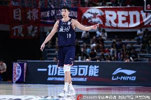 直播吧獨家：馬刺綠軍猛龍公牛等隊都有意邀請徐昕試訓