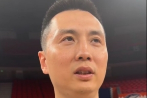 盧偉：防守端做了針對性布置 兩名大外援傷病恢復(fù)得不錯