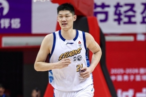 腳踩懸崖！廣廈本賽季常規(guī)賽主場20勝1負(fù) 季后賽主場首秀便失利