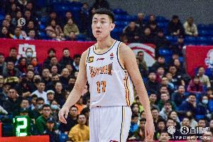 媒體人：焦海龍末節(jié)防守全情投入 判罰小插曲反而讓他越戰(zhàn)越勇