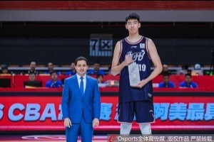 直播吧：徐昕方面正在選美方經(jīng)紀公司 為日后征戰(zhàn)海外聯(lián)賽做準備
