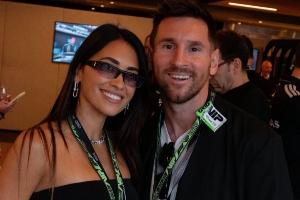 【小吧社交秀】梅西一家觀看F1 胡梅爾斯女友海邊拍性感寫真