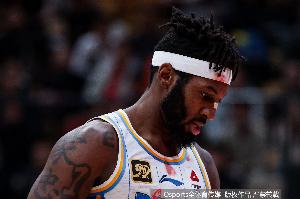 媒體人：杰曼在高強度季后賽中 身高&硬解短板不足以支撐球隊奪冠