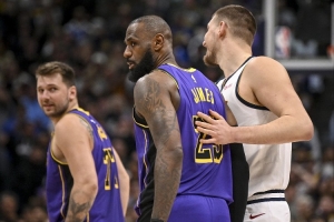 NBA歷史季后賽場均至少20+7+7球員：詹姆斯 東契奇 約基奇 巴恩斯
