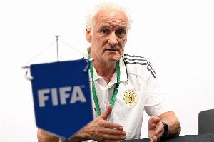 官方：庫拉索國家隊主帥魯騰辭職，曾率隊在熱身賽負于中國男足