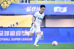 傷情通報：賀慣被診斷為右踝前踝撞擊癥，預計康復時間約兩周
