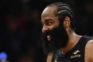 哈登生涯第25次在季后賽至少砍下20分10助攻 獨(dú)占NBA歷史第6位