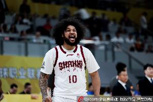 你適合擺爛！戴申·尼克斯6中2得到7分1板1助 失誤高達4個