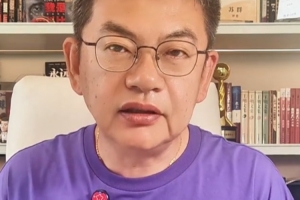蘇群：詹姆斯現(xiàn)在的表現(xiàn)值2800多萬 但球隊(duì)要敢和前者說就出局了