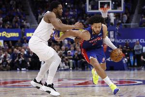 阿特金森：臨場判斷是否包夾坎寧安 要靈活切換多種防守戰術