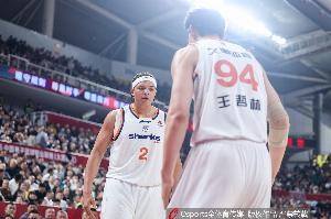 直播吧：京滬大戰G2外籍裁判不變 中方裁判是CBA重點裁判王萬松