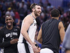 你才是吉祥物！盧克·科內特近五年已經四次打進了分區決賽