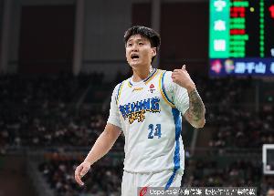 記者：北京終結上海26連勝贏在團隊發揮&三分 罰球6-21竟差點破百