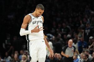 法男籃主帥：馬刺進西決很可能導致文班缺席法國男籃世界杯預選賽