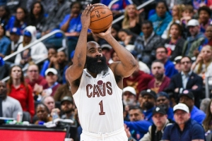 外線失靈！哈登今天三分8中1 過去兩場比賽合計14中1