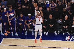 阿倫：哈特畢竟是NBA球員&命中三分很正常 我們要繼續相信教練