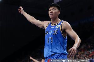 一場都沒打！D類頂薪合同的范子銘7場季后賽都沒進入北京大名單