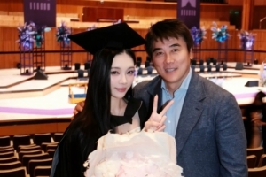 李明女兒回應父親被禁足5年：有些事，時間會給出答案